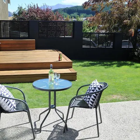 Studio On Kings Wanaka Exterior photo